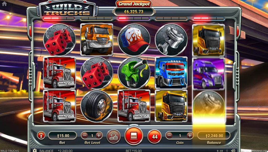 Free Games in progress with Grand Jackpot counter visible